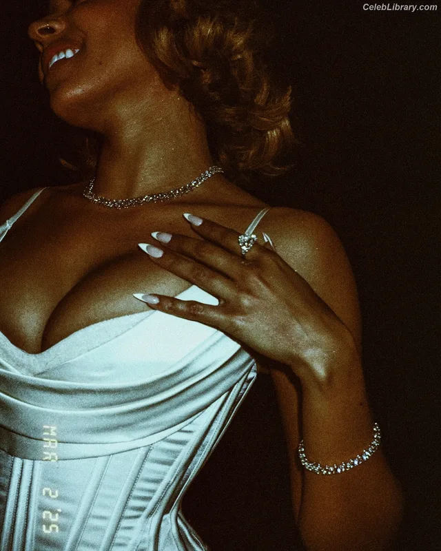 Tinashe photo 15 of 595