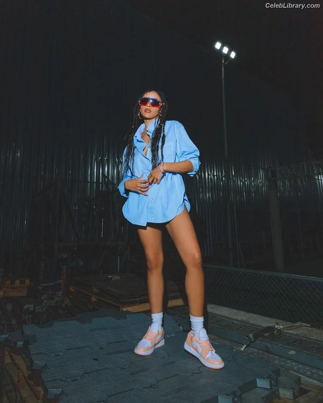 Tinashe photo 15 of 595