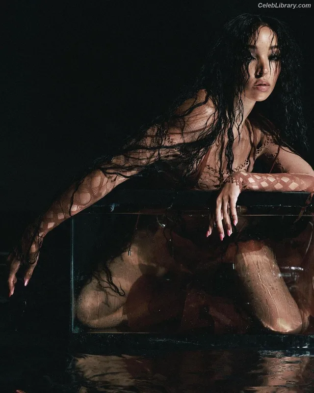 Tinashe photo 18 of 595