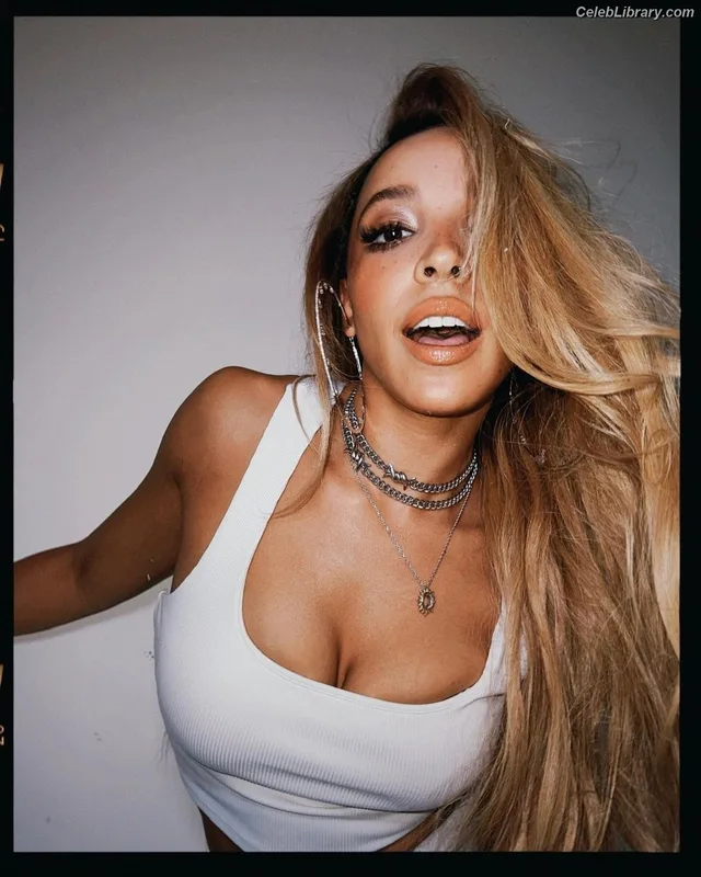 Tinashe photo 3 of 595