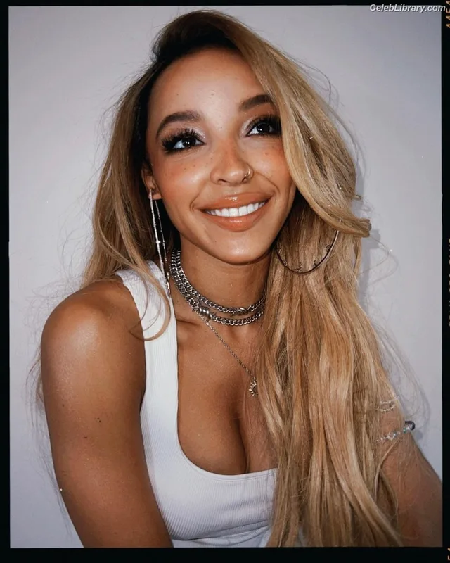 Tinashe photo 4 of 595