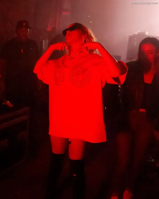 Tinashe photo 6 of 595