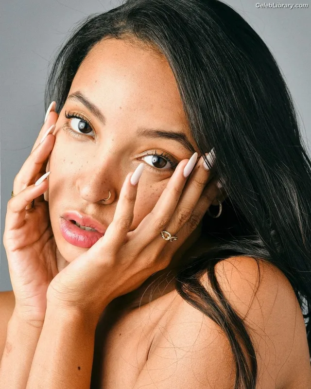 Tinashe photo 20 of 595