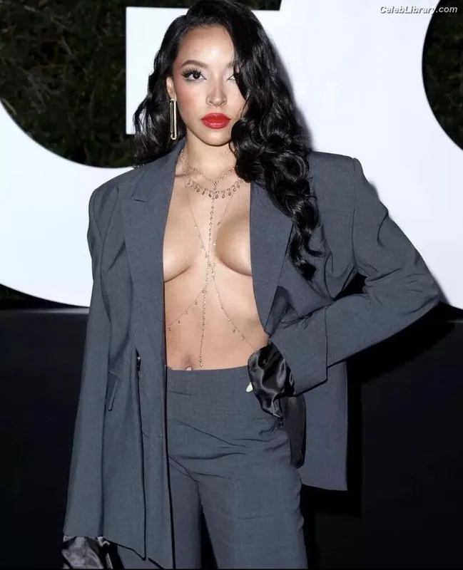 Tinashe photo 22 of 595