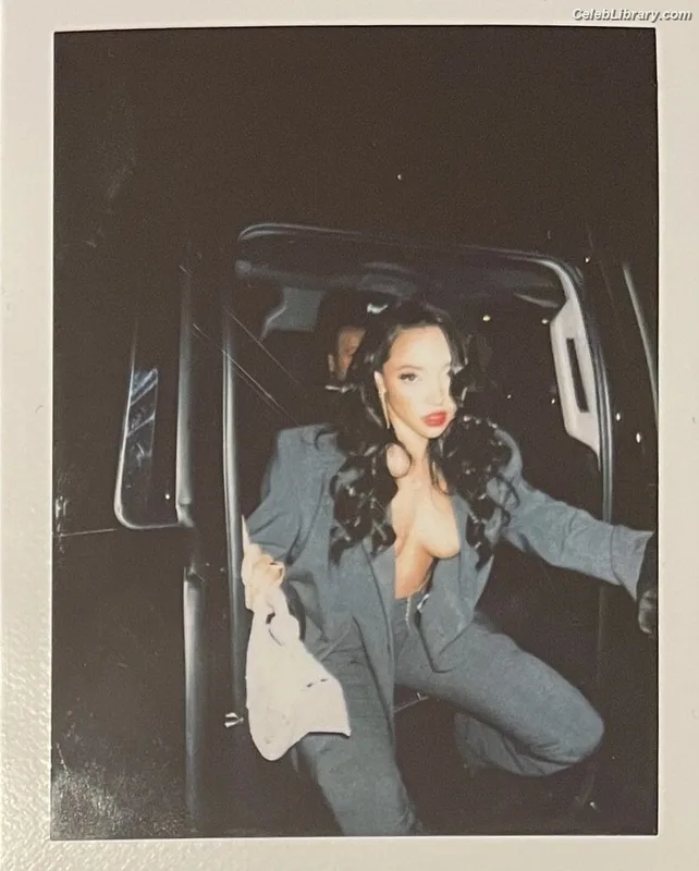 Tinashe photo 14 of 595