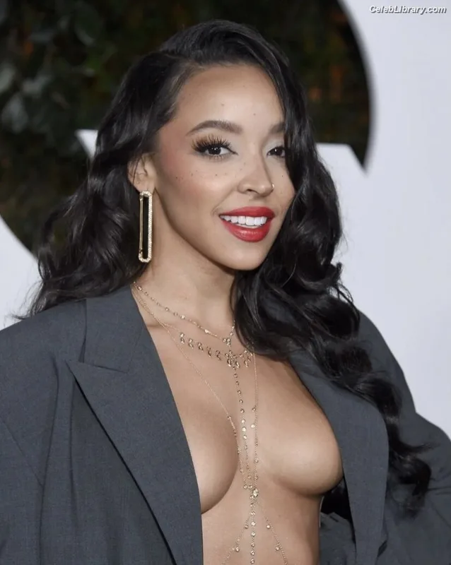 Tinashe photo 15 of 595