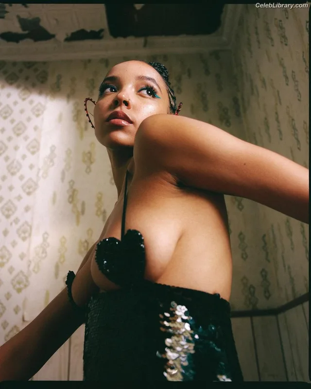 Tinashe photo 18 of 595