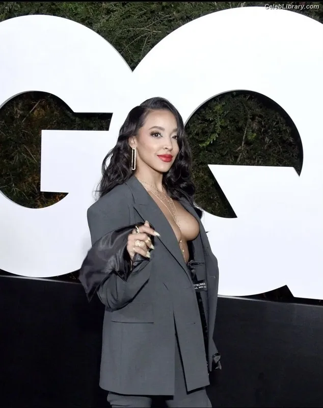 Tinashe photo 21 of 595