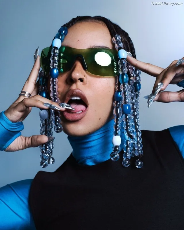 Tinashe photo 24 of 595