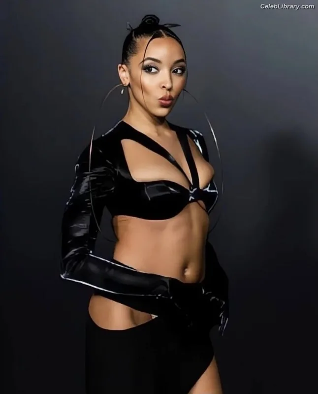 Tinashe photo 24 of 595