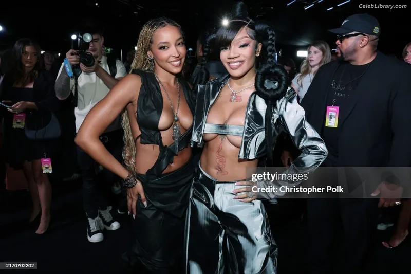Tinashe photo 9 of 595