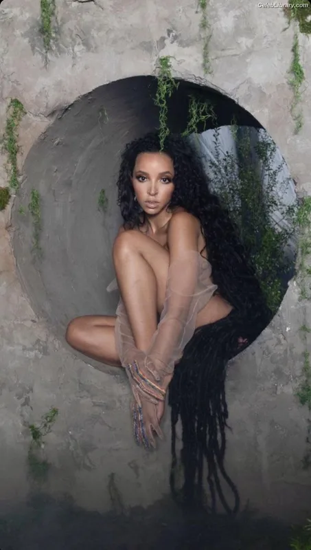 Tinashe photo 6 of 595