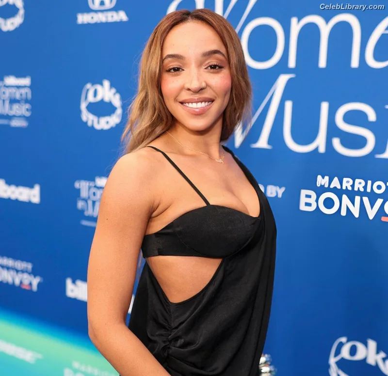 Tinashe photo 18 of 595