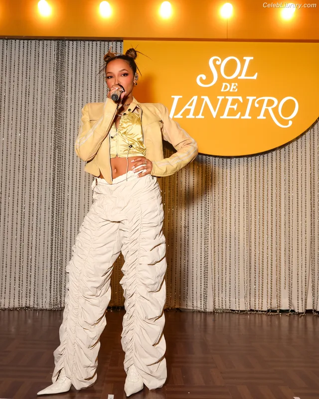 Tinashe photo 21 of 595
