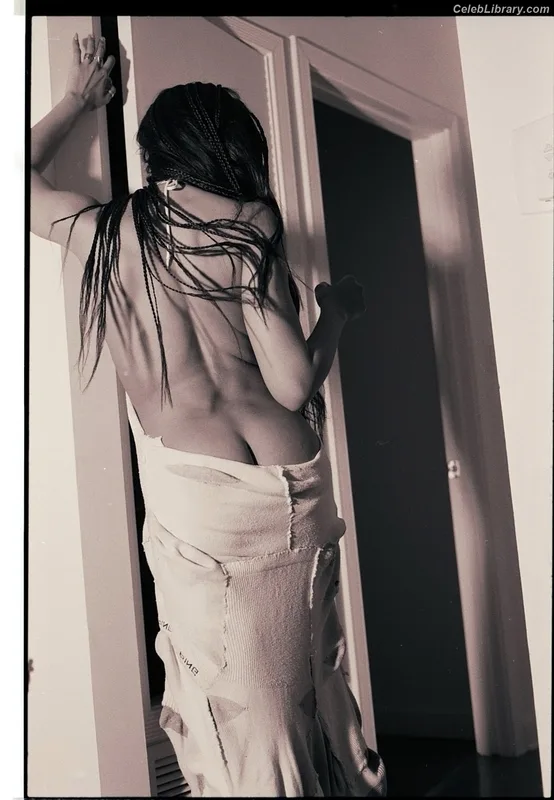 Tinashe photo 18 of 595