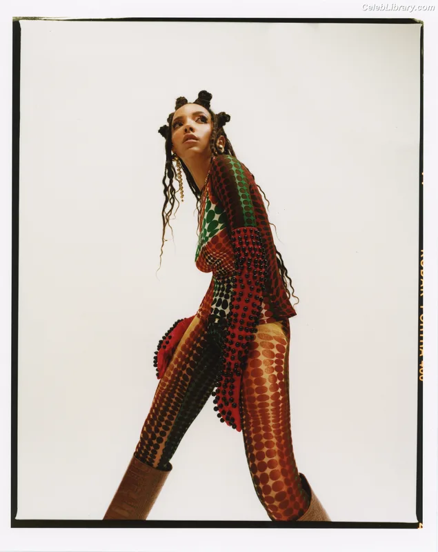Tinashe photo 19 of 595