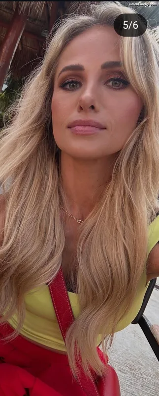 Tomi Lahren photo 1 of 336