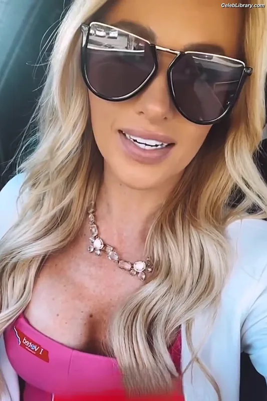 Tomi Lahren photo 22 of 336