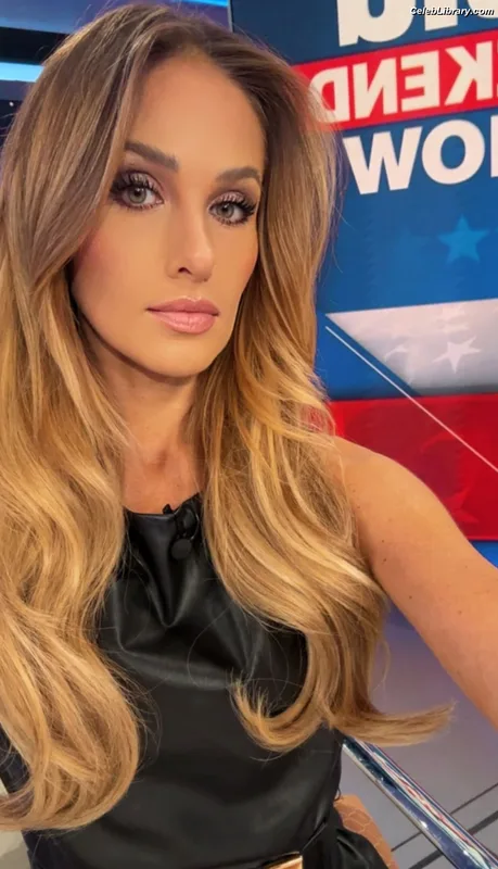 Tomi Lahren photo 4 of 336