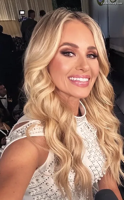 Tomi Lahren photo 1 of 336
