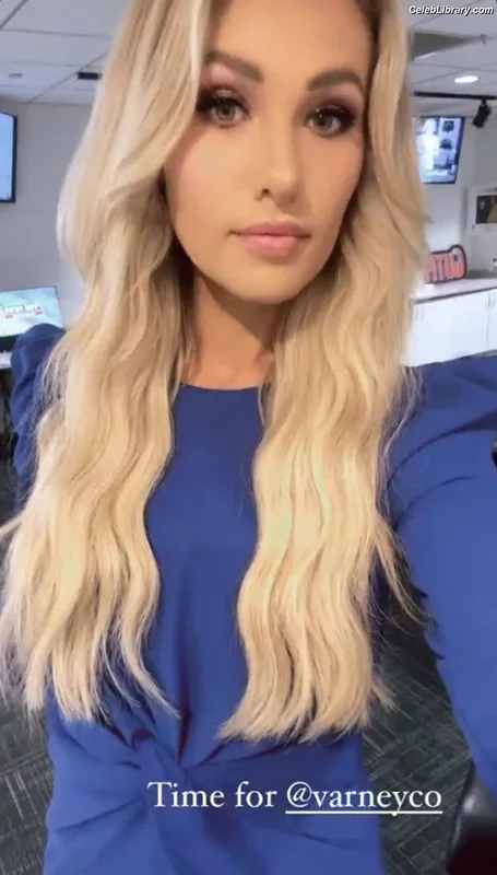 Tomi Lahren photo 13 of 336