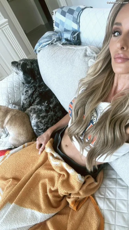 Tomi Lahren photo 22 of 336
