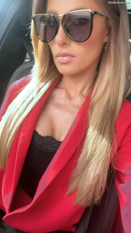 Tomi Lahren photo 3 of 336