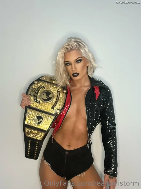 Toni Storm photo 21 of 261