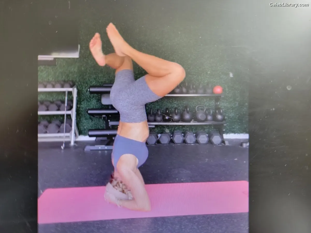 Torrie Wilson photo 10 of 2509