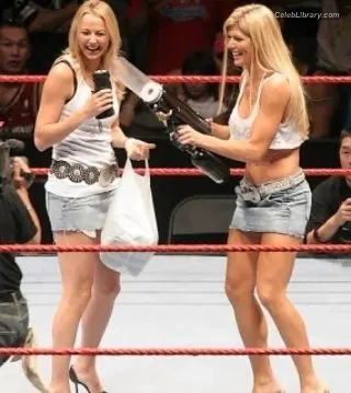 Torrie Wilson photo 21 of 2509