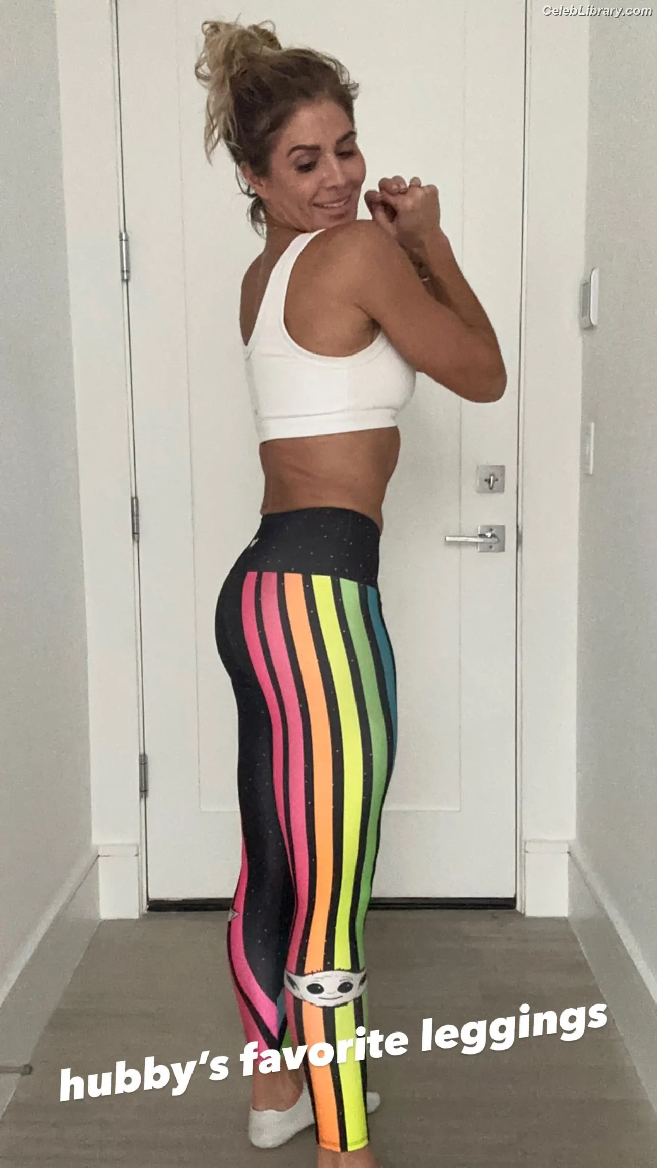 Torrie Wilson photo 7 of 2509