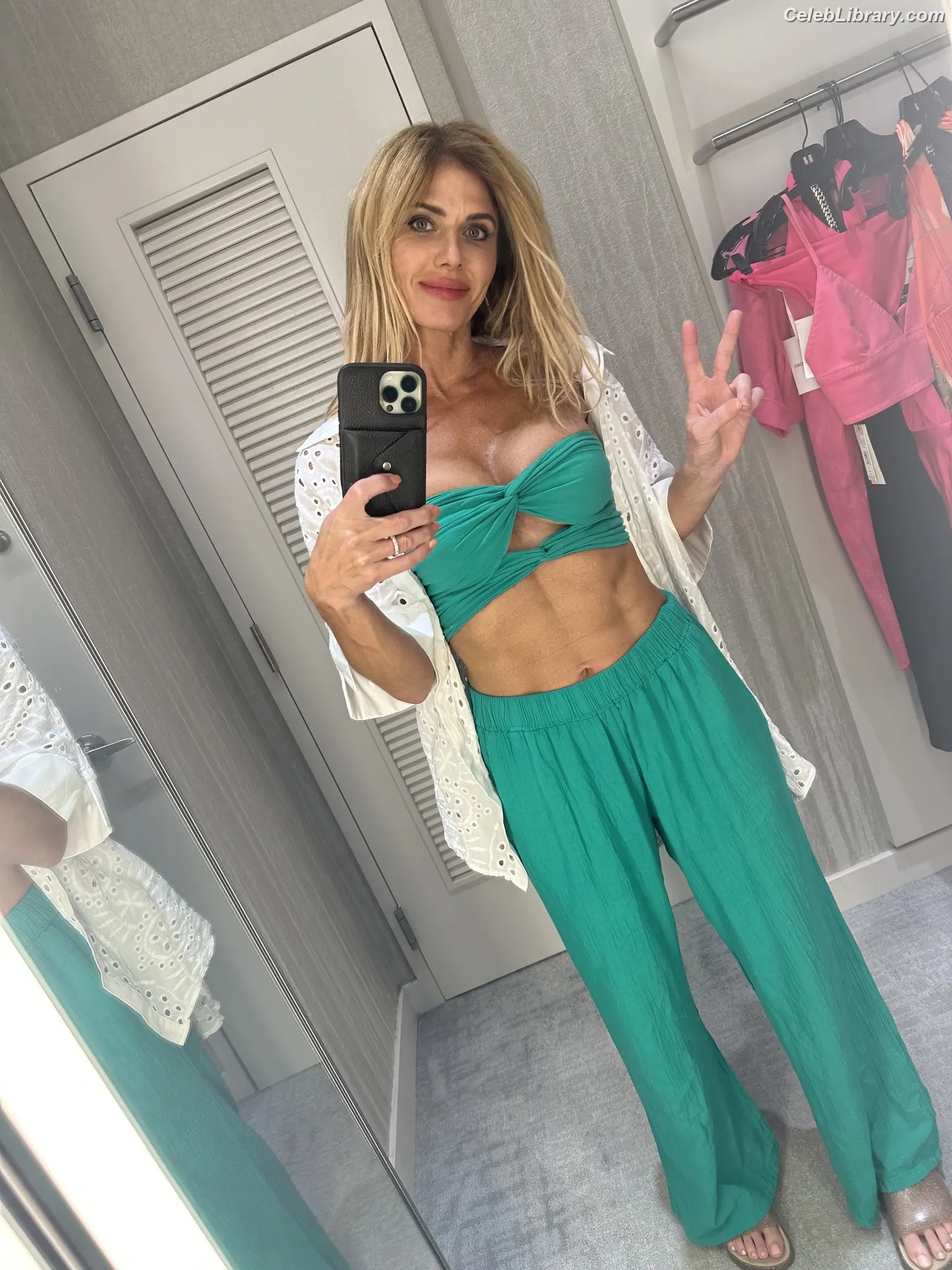 Torrie Wilson photo 4 of 2509
