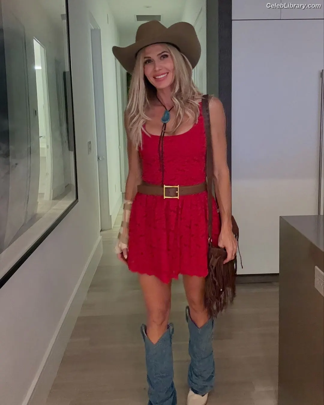 Torrie Wilson photo 7 of 2509