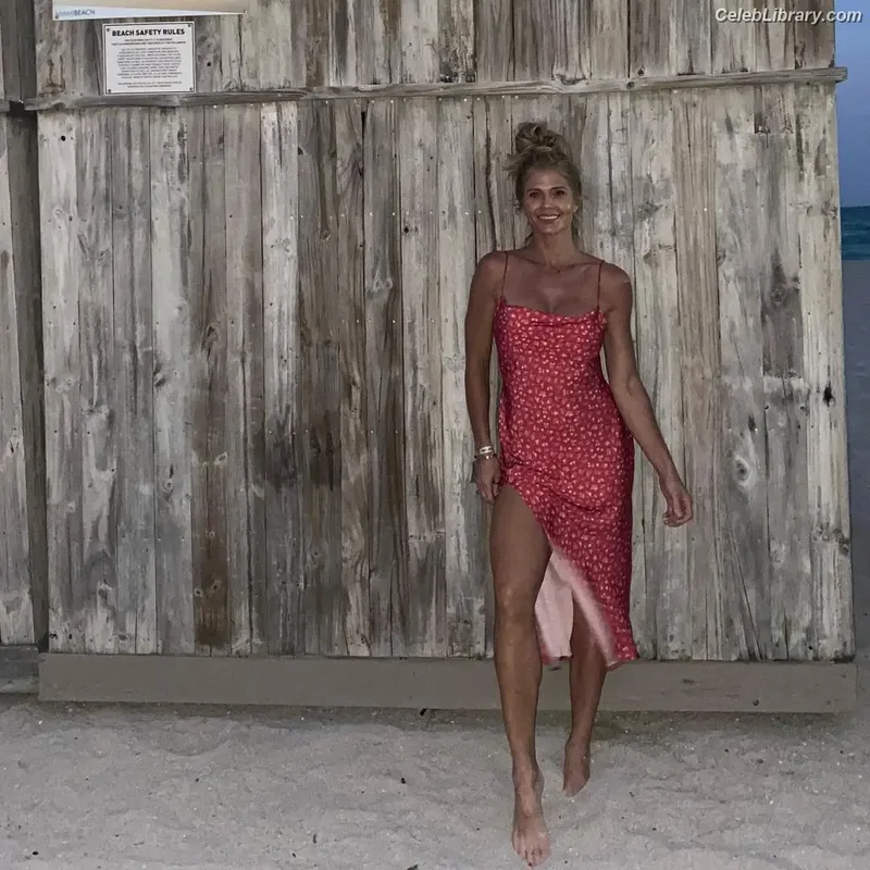 Torrie Wilson photo 18 of 2510
