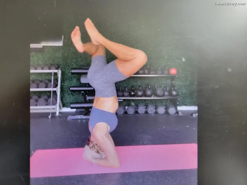 Torrie Wilson photo 10 of 2510