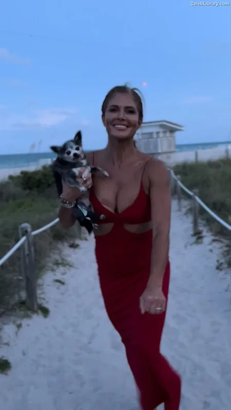 Torrie Wilson photo 24 of 2510