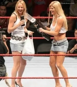 Torrie Wilson photo 21 of 2510