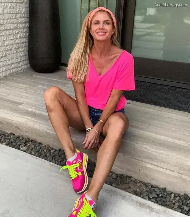 Torrie Wilson photo 14 of 2510