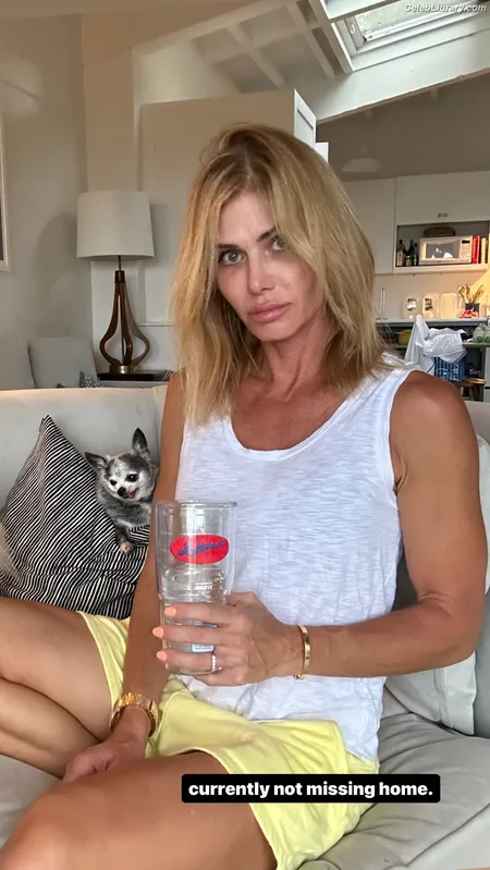 Torrie Wilson photo 20 of 2510