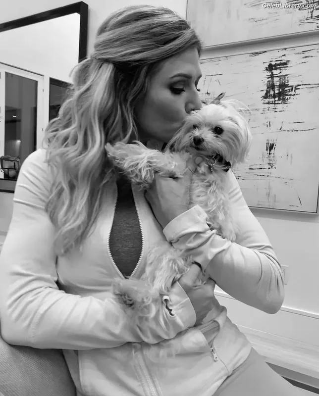 Torrie Wilson photo 7 of 2510