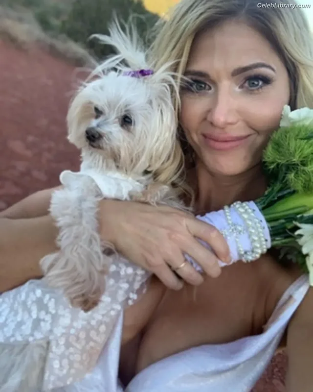 Torrie Wilson photo 11 of 2510