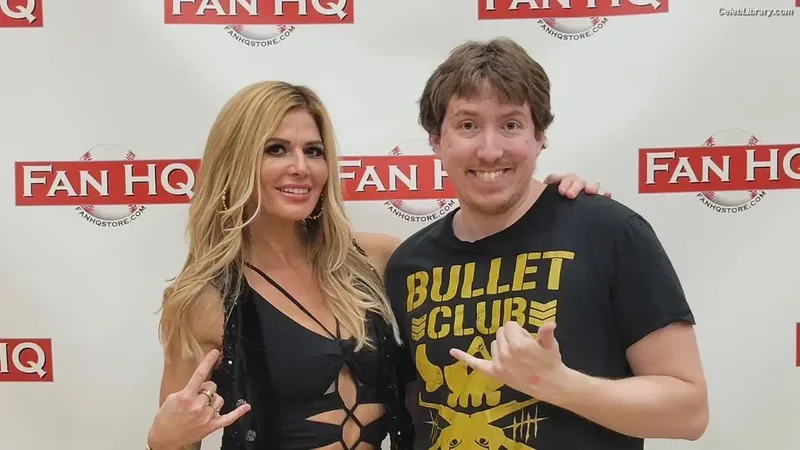 Torrie Wilson photo 15 of 2510