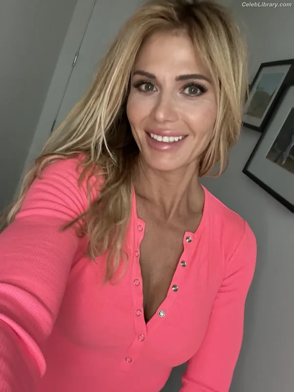 Torrie Wilson photo 13 of 2510