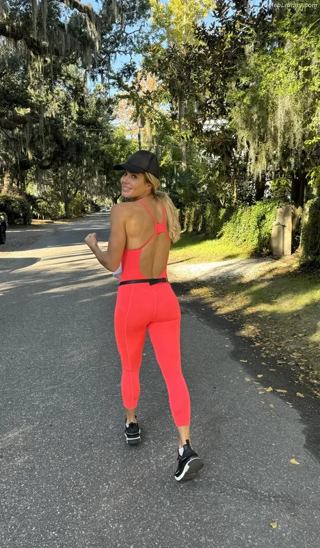 Torrie Wilson photo 14 of 2510