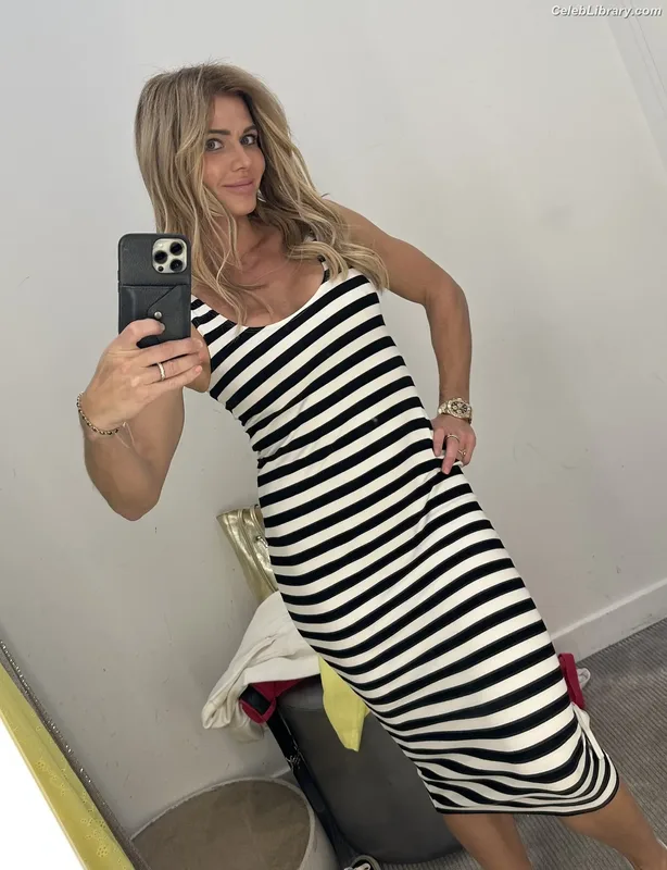Torrie Wilson photo 14 of 2510