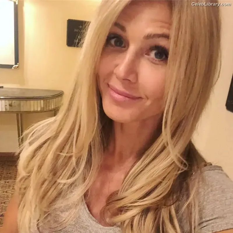 Torrie Wilson photo 16 of 2510