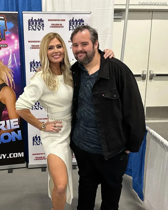Torrie Wilson photo 9 of 2510