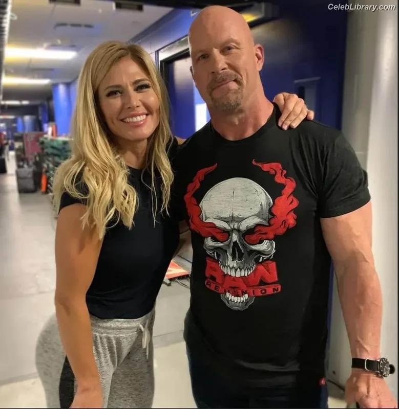 Torrie Wilson photo 10 of 2510