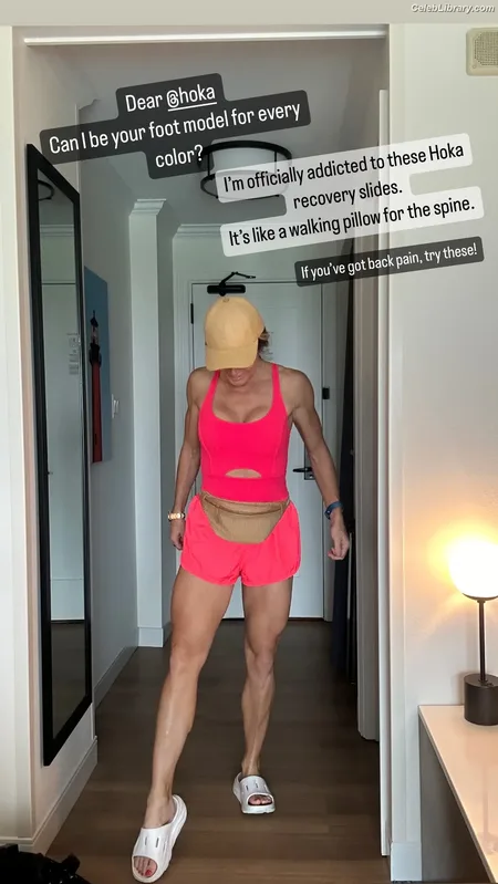 Torrie Wilson photo 23 of 2510