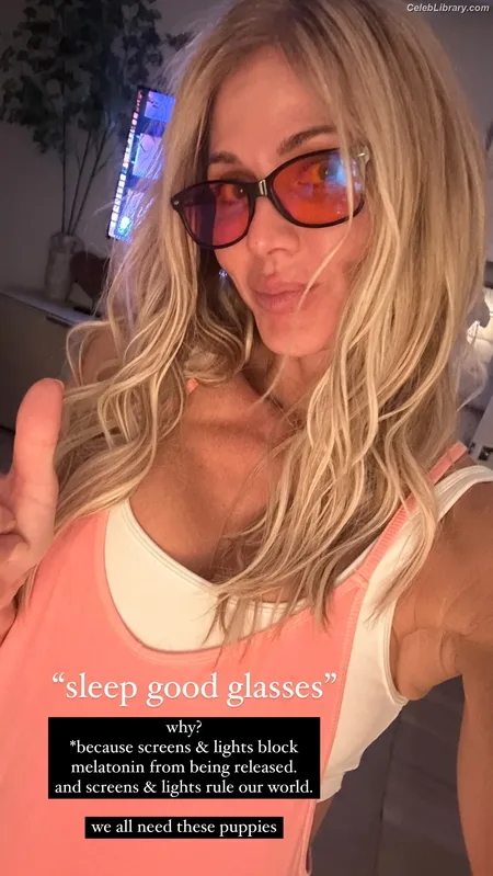Torrie Wilson photo 14 of 2510